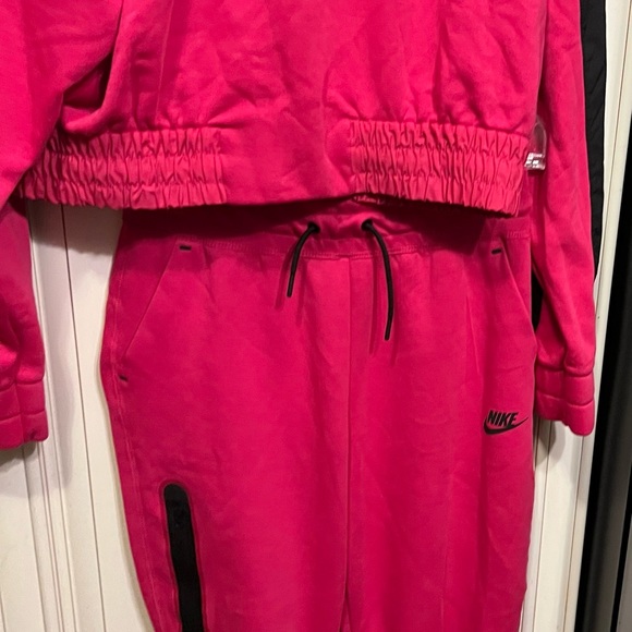 Nike Pants Nike Jogger Pinkmaroon 2pc Set top S bottom L - Picture 8 of 16